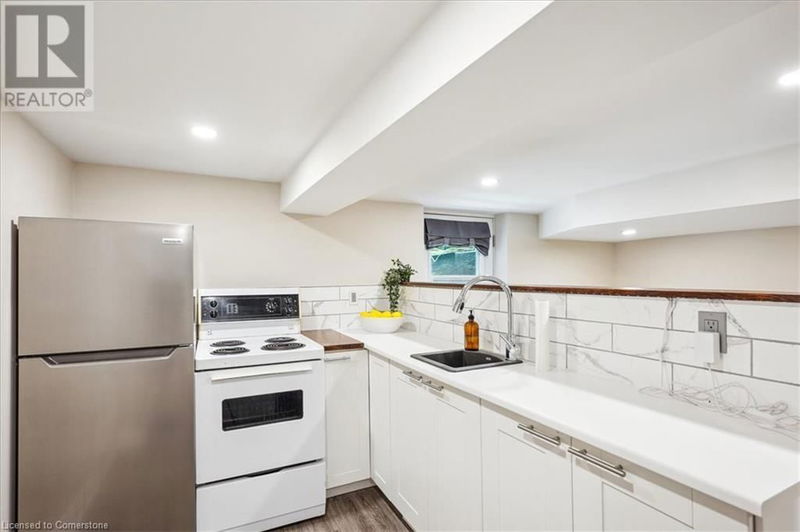 10 HUNTLEY Street  Hamilton, L8L5X8 | Image 24