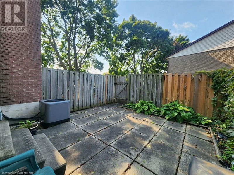 1115 PARAMOUNT Drive  Stoney Creek, L8J1P6 | Image 43