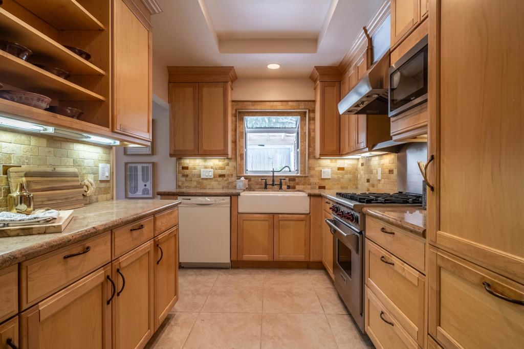 Property photo 28