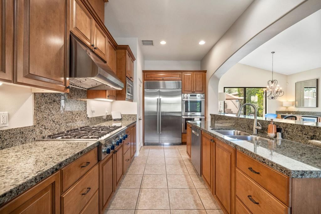 Property photo 33