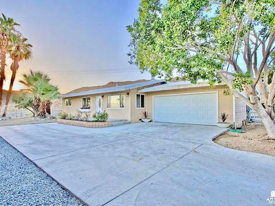68335 Anna, Cathedral City, CA 92234