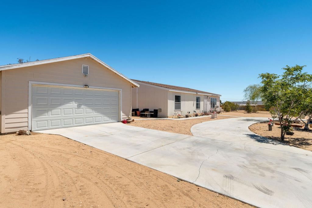 Property photo 37
