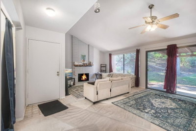 2049 Golden Circle Dr, Escondido, CA 92026