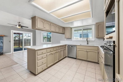 468 Manor, El Cajon, CA 92020