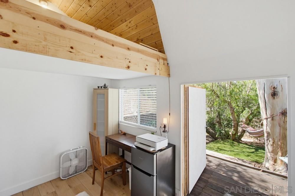 Property photo 35
