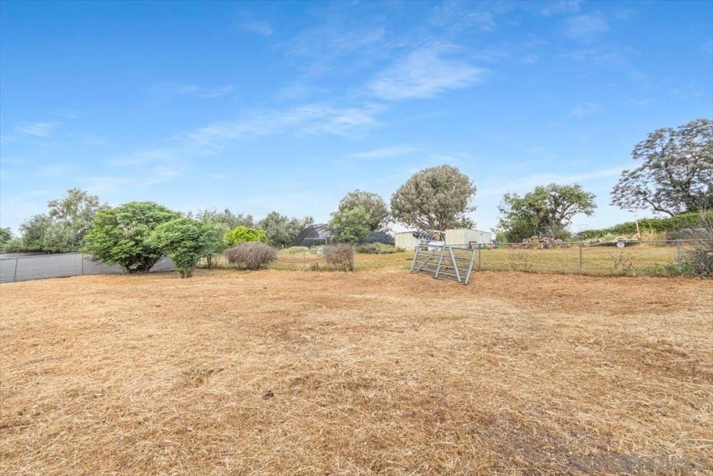Property photo 43