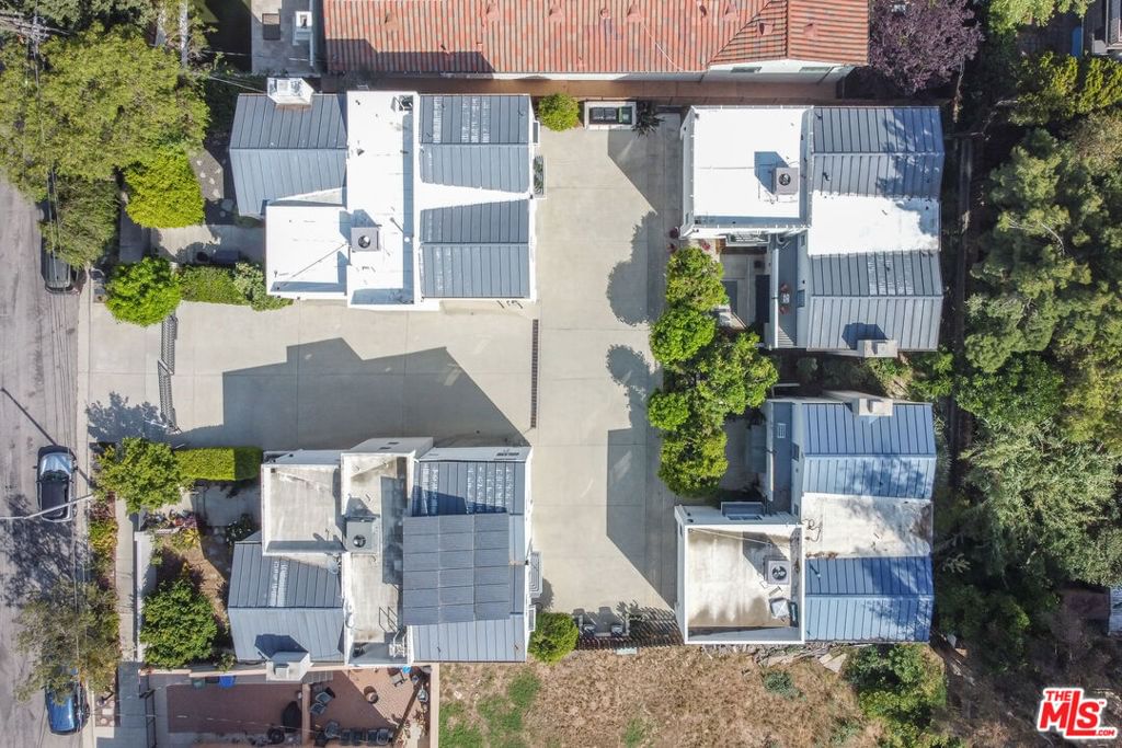 2348 Ewing Street — photo 3