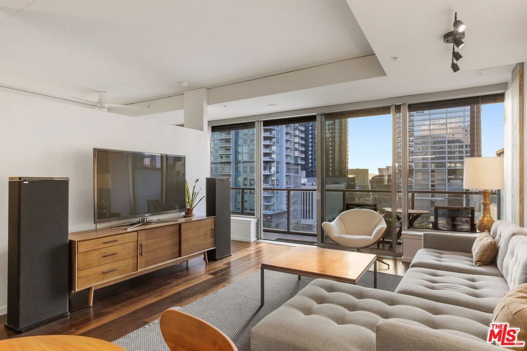 1155 Grand Avenue #808 — photo 1