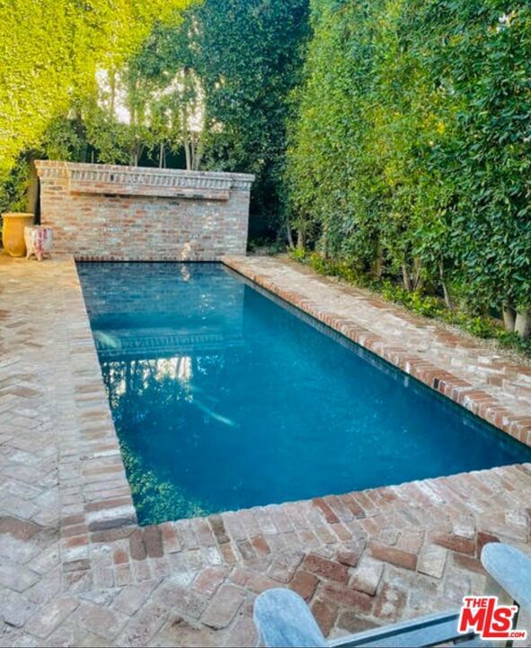 878 Hartzell Street, Pacific Palisades, CA, 90272