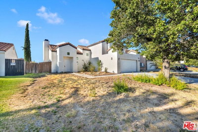 3723 Hollowglen Drive, Palmdale, CA 93550