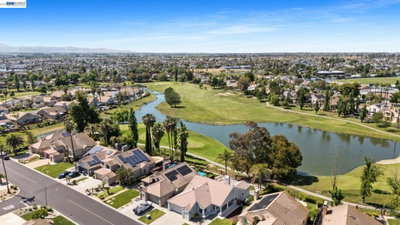 1090 Saint Andrews Dr, Discovery Bay, CA 94505