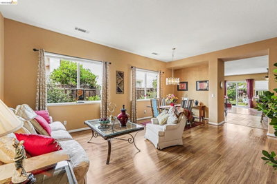 1112 Donatello Way, Oakley, CA 94561