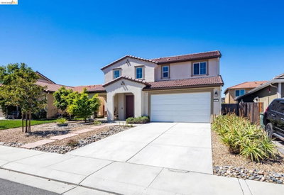 661 Longmont Dr, Oakley, CA 94561