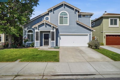 120 Mont St Michel Way, Martinez, CA 94553