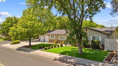 705 Rumble Rd, Modesto, CA 95350