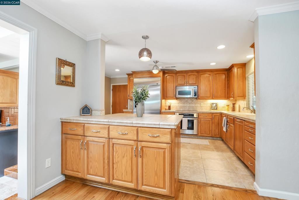 513 Gerard Dr, Lodi, CA, 95242