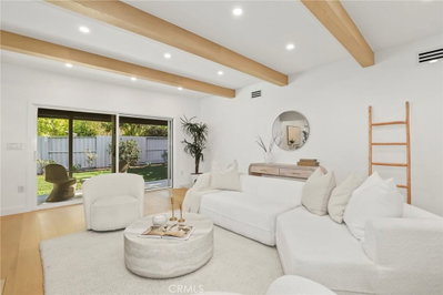 23856 Aetna, Woodland Hills, CA 91367