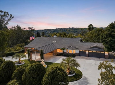 2465 Via Oeste Drive, Fallbrook, CA 92028