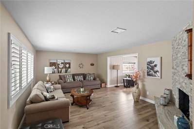 1382 Ukiah, Upland, CA 91786
