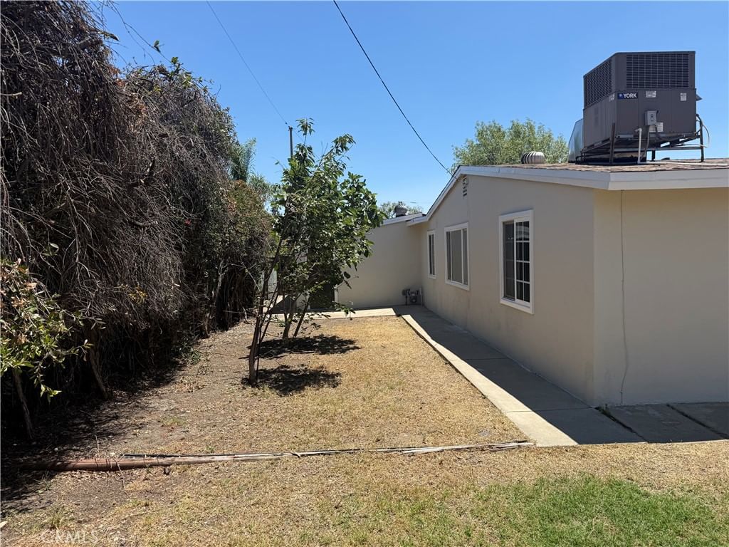 Property photo 38