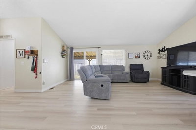 140 Pioneer 72, Redlands, CA 92374