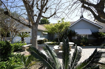 2037 Decatur, Fresno, CA 93720