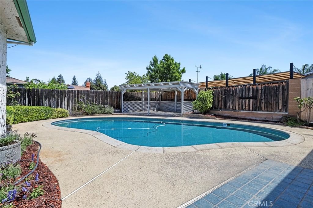 Property photo 33