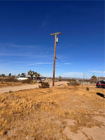 12729 Rochester Road, Phelan, CA 92371