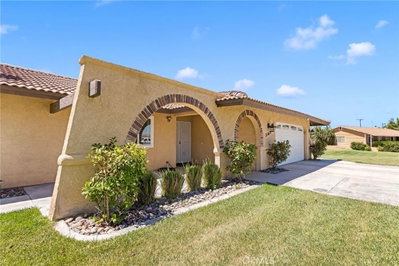 21671 Standing Rock, Apple Valley, CA 92307