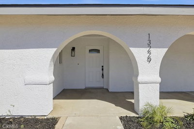 13229 Algonquin Road, Apple Valley, CA 92308