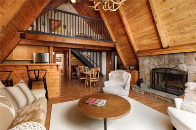 422 Pyramid, Lake Arrowhead, CA 92352