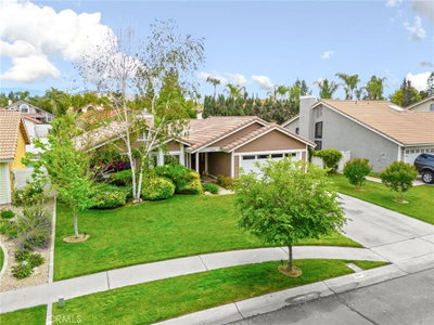1214 Country, Redlands, CA 92374