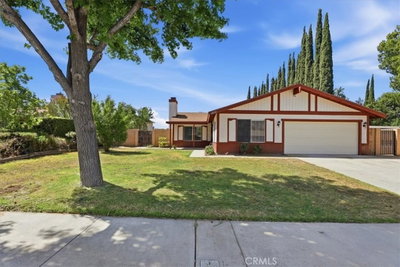 28419 Tonner, Highland, CA 92346