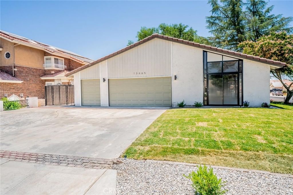 13665 Driftwood, Victorville, CA, 92395