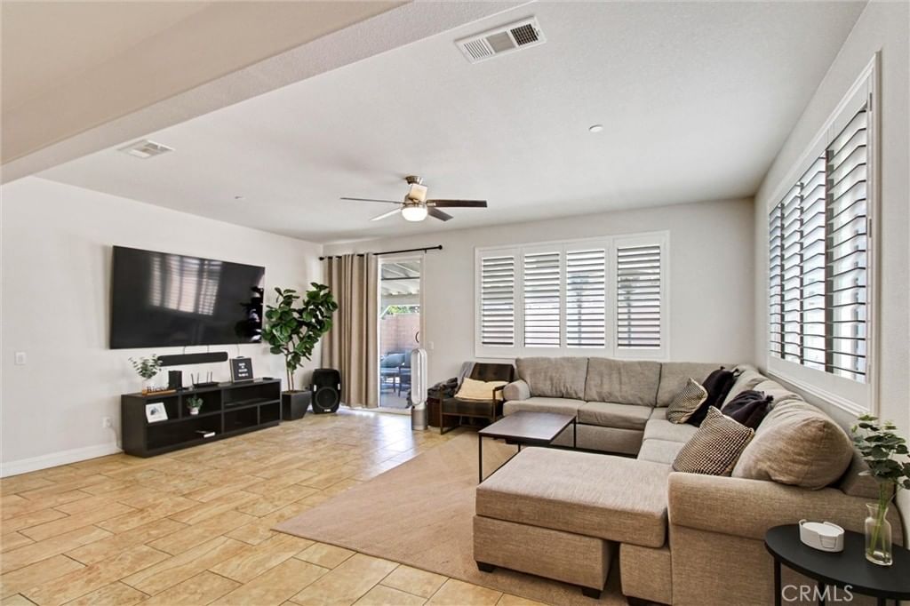 6990 Emerald, Fontana, CA, 92336