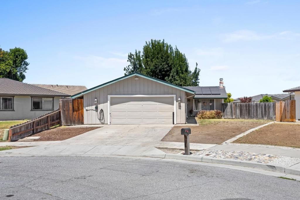 930 Apple Court, Hollister, CA, 95023