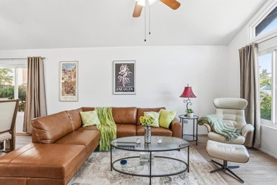 2201 Amber Lane, Escondido, CA 92026