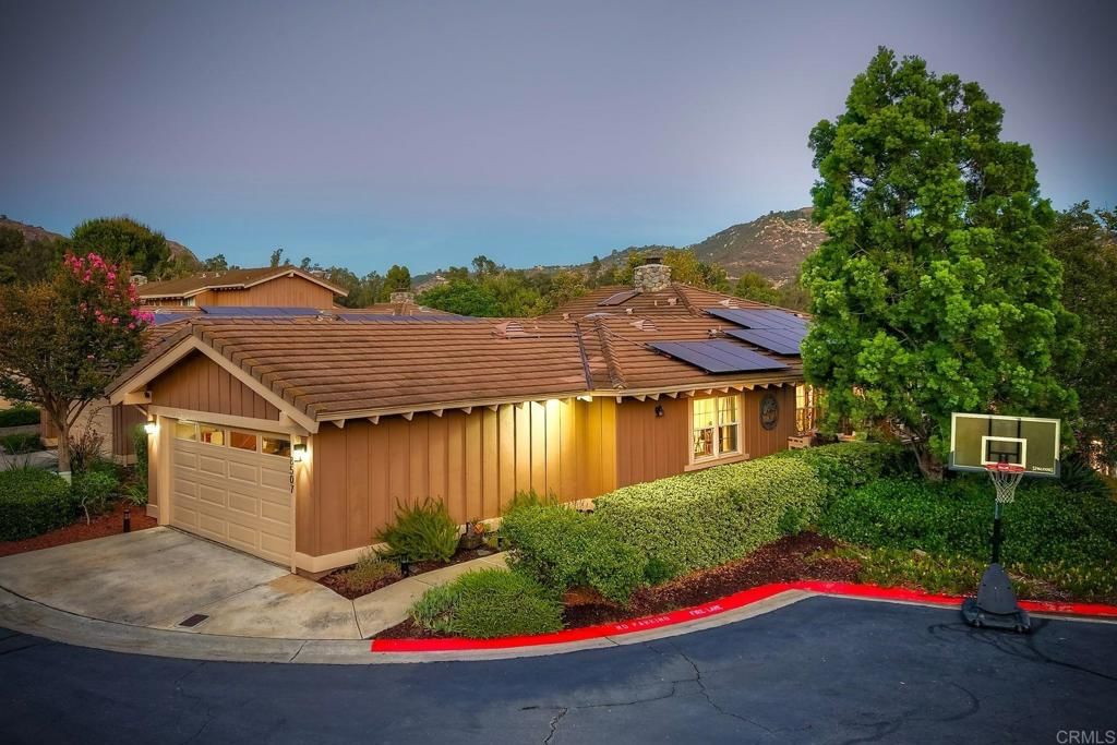 8507 Circle R Course Lane, Escondido, CA, 92026