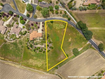 2230 Del Sol Place, Paso Robles, CA 93446