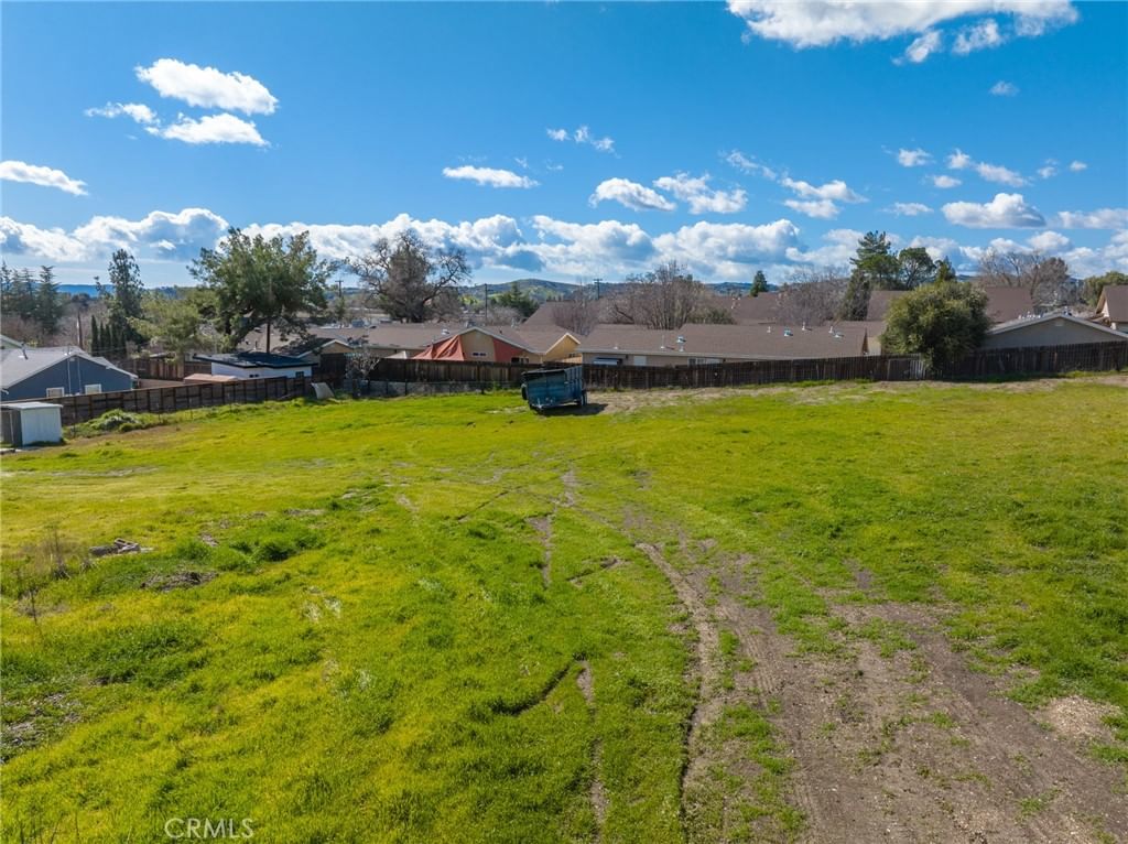 Orchard, Paso Robles, CA, 93446