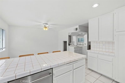 6225 Shoup Avenue 109, Woodland Hills, CA 91367