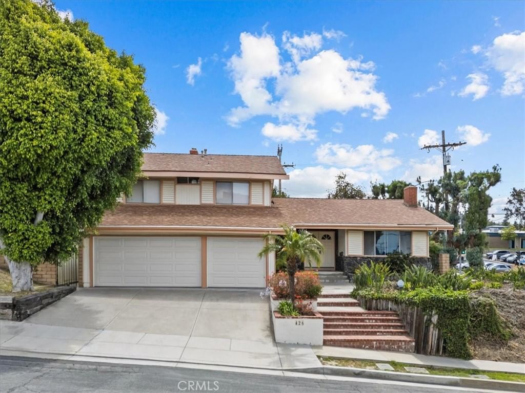 426 Fernhill Lane — photo 3