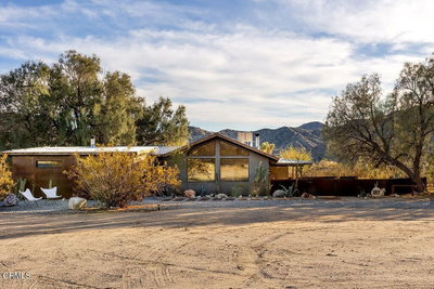 9427 T Circle Drive, Morongo Valley, CA 92256