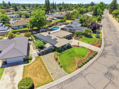 2709 Royal Oaks, Visalia, CA 93277