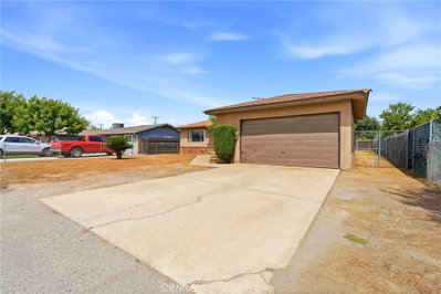 840 Laurel Avenue, Lindsay, CA 93247