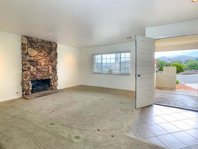 12532 Ridgeton Dr, Lakeside, CA 92040