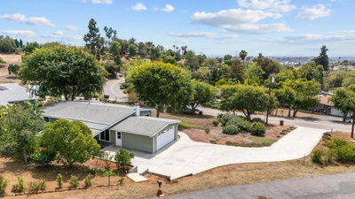 2091 Warmlands Ave, Vista, CA 92084