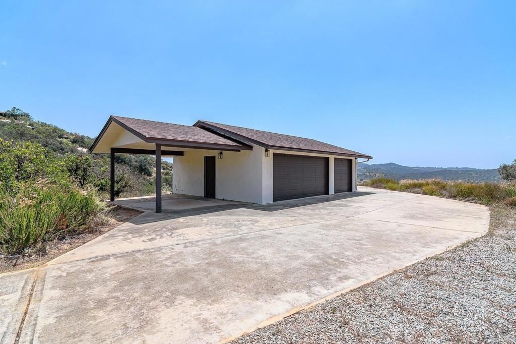 Property photo 43