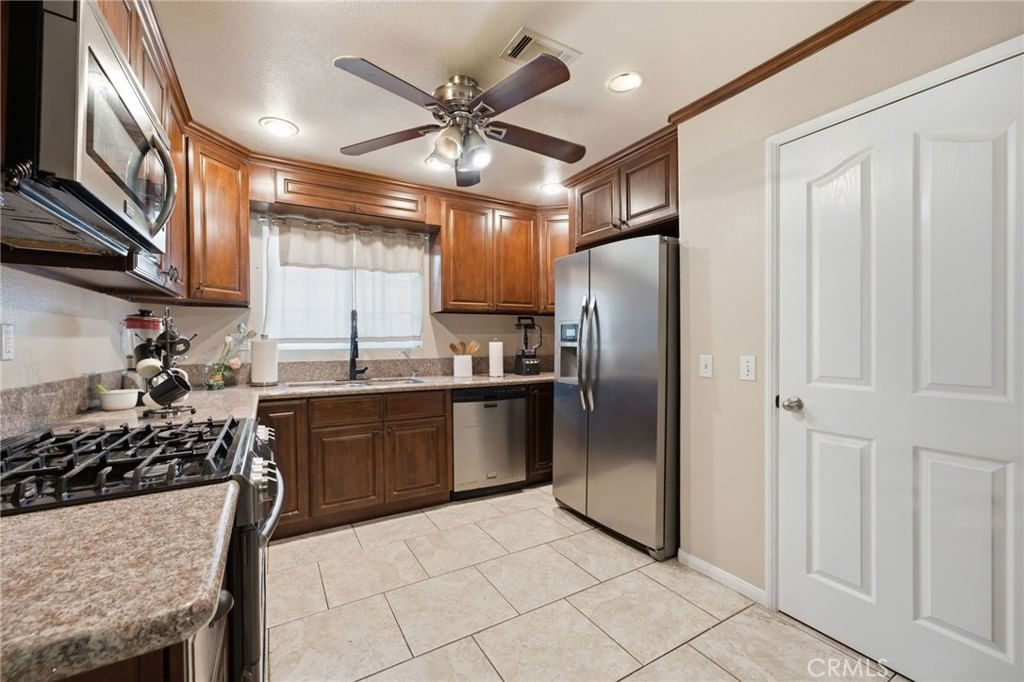 8461 Colorado, Riverside, CA, 92504