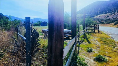 14 Crown V14 Rd Vic Arrastr Road, Acton, CA 93510